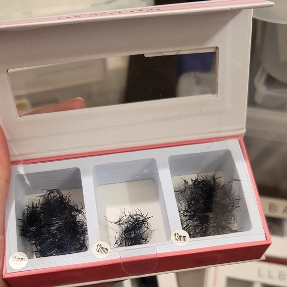 ProMade Lash Fans! - Picture 11 of 15